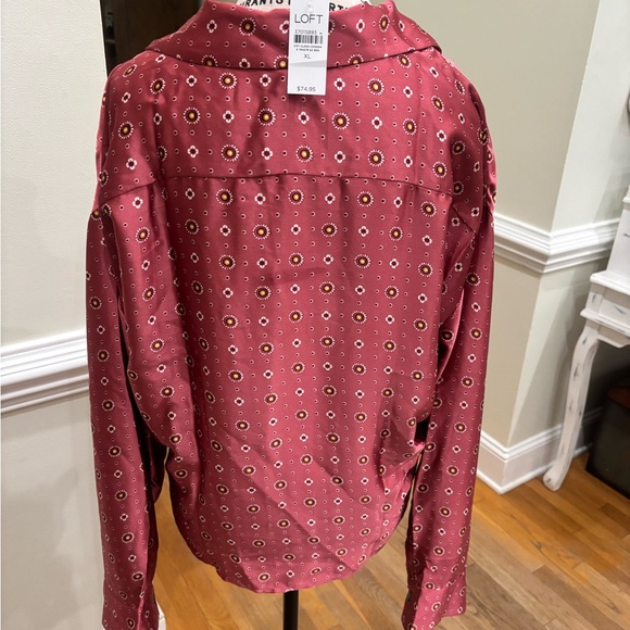 Ann Taylor LOFT floral foulard lapel satin shirt NWT XL - Picture 4 of 6